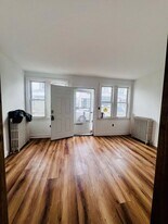 108 Clements Bridge Rd in Barrington, NJ - Building Photo