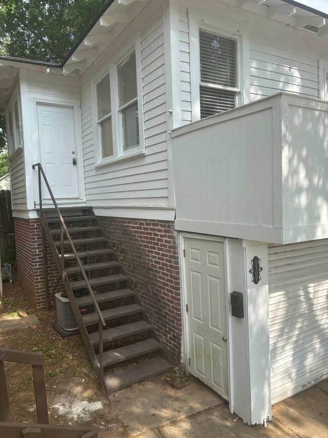 property at 3307 Creswell Ave