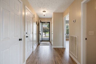 3133 Hidden Creek Dr in Nashville, TN - Building Photo - Building Photo