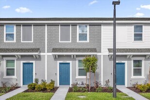 2992 Skyline Lp in Kissimmee, FL - Building Photo