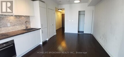 21-3421 Widmer St in Toronto, ON - Building Photo - Building Photo