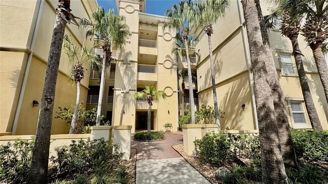 property at 115 Riverview Bend S