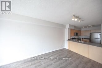 11 St Joseph St in Toronto, ON - Building Photo - Building Photo