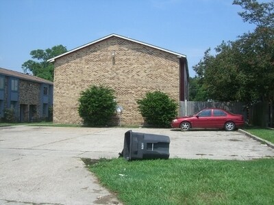 1809 Jade Ave in Baton Rouge, LA - Building Photo