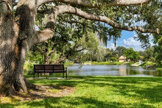 3638 Glen Oaks Manor Dr in Sarasota, FL - Building Photo - Building Photo