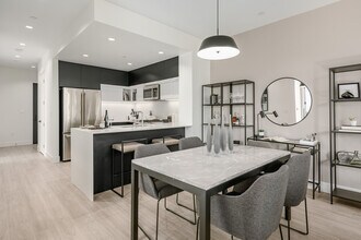 200 N Toluca St in Los Angeles, CA - Building Photo - Building Photo