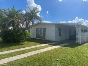 21923 Buxton Ave in Port Charlotte, FL - Building Photo - Building Photo