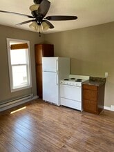 815 5th St SW, Unit 2 in Willmar, MN - Foto de edificio - Building Photo
