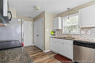 2839 Kilkenny Dr in Raeford, NC - Foto de edificio - Building Photo