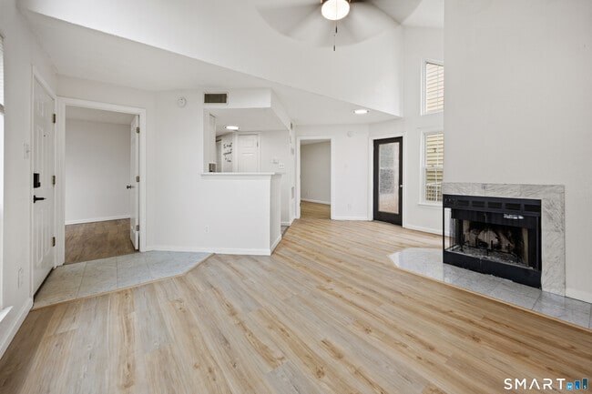 299 Carriage Crossing Ln in Middletown, CT - Building Photo - Building Photo