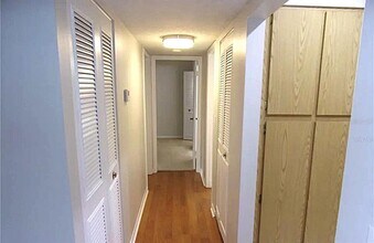 1344 Pine Ridge Cir E in Tarpon Springs, FL - Building Photo - Building Photo