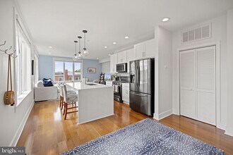 800 21st St NE, Unit 1 in Washington, DC - Building Photo - Building Photo