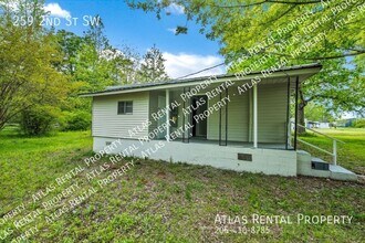 259 2nd St NE in Carbon Hill, AL - Building Photo - Building Photo