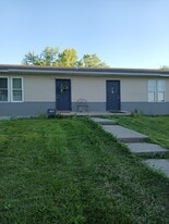 11809 Pine St in Centertown, MO - Building Photo