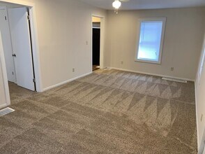 2429 Hardesty Ave in Kansas City, MO - Building Photo - Building Photo