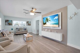 115 Leland St SE in Port Charlotte, FL - Building Photo - Building Photo