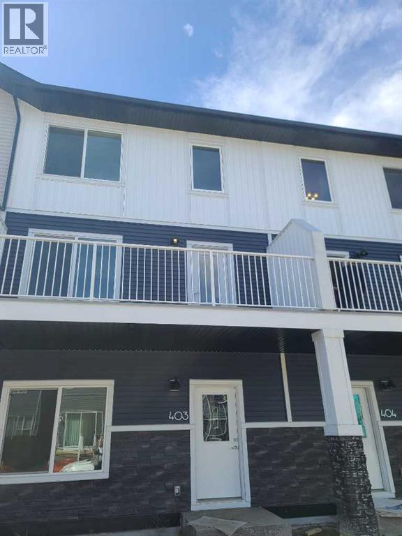 335 Creekside Blvd in Calgary, AB - Building Photo - Building Photo