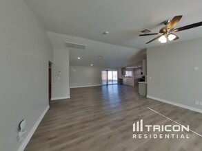 9808 N 49th Ln in Glendale, AZ - Building Photo - Building Photo