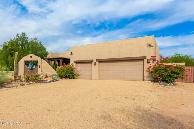 property at 41432 N Ironwood Bluff
