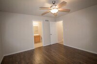 1923 Center St photo'