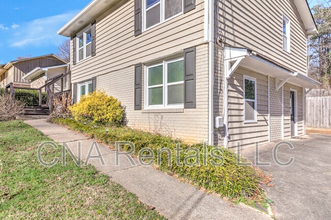 3290 Forest Creek Dr SW in Marietta, GA - Building Photo - Building Photo