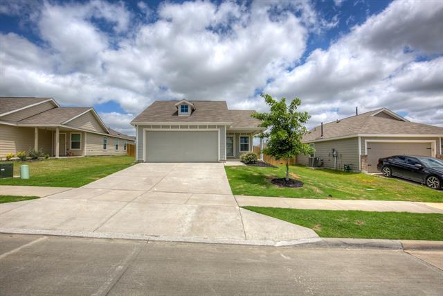 2728 Evening Side Ct in Fort Worth, TX - Building Photo - Building Photo
