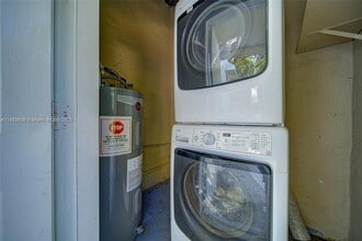 12825 NW 13th Ave, Unit 1 in North Miami, FL - Building Photo - Building Photo
