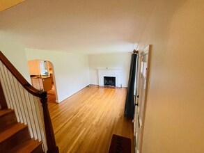 3921 Floyd Ave in Richmond, VA - Foto de edificio - Building Photo