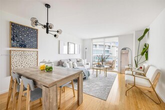 2101 Brickell Ave, Unit 1511 in Miami, FL - Building Photo - Building Photo