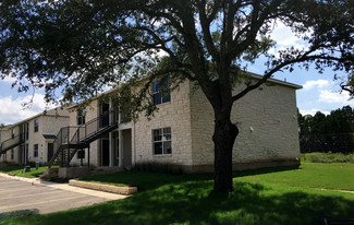 Stubblefield Park Apartments in Liberty Hill, TX - Foto de edificio - Building Photo