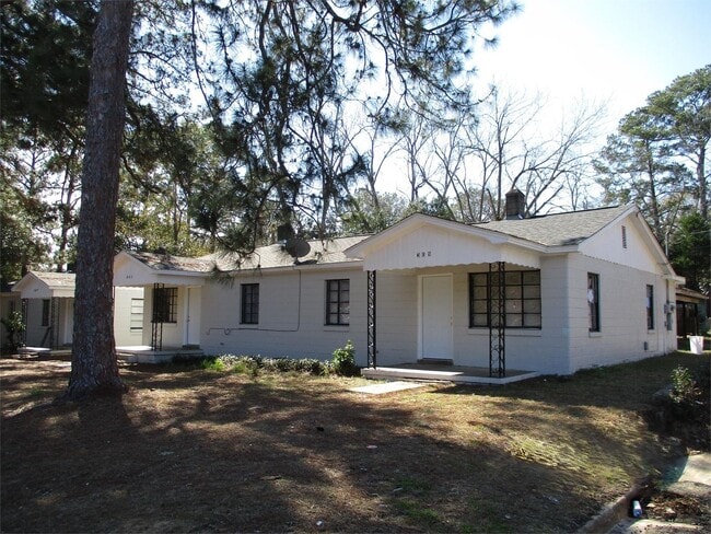 property at 309 S Cleveland St