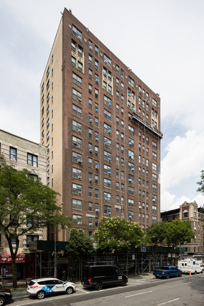 200 W 108th St in New York, NY - Foto de edificio - Building Photo