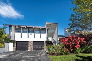 1501 NE 24th St in Wilton Manors, FL - Building Photo