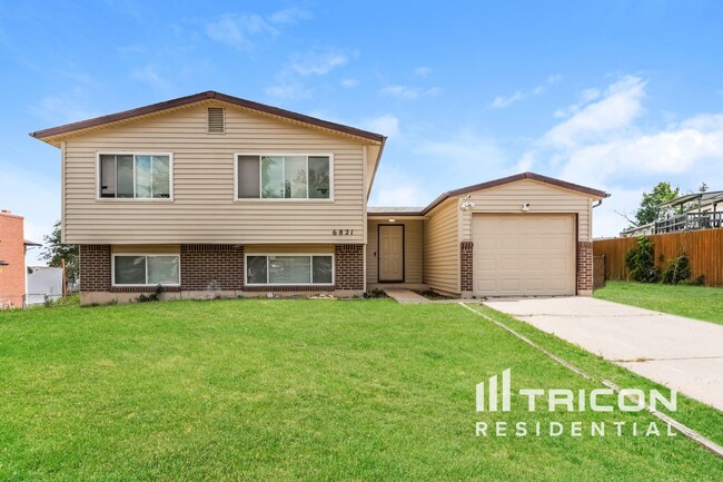property at 6821 Mescalero Dr