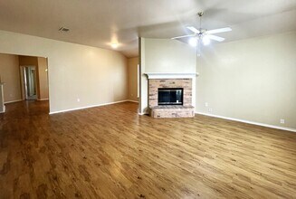 1824 McNeely St in Lancaster, TX - Building Photo - Building Photo