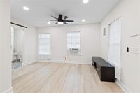 1327 Idylwild St photo'