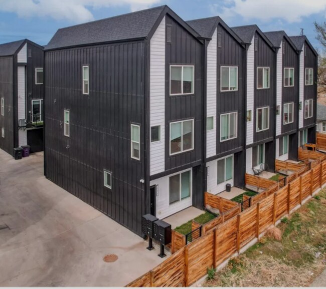 property at 4925 W 10th Ave