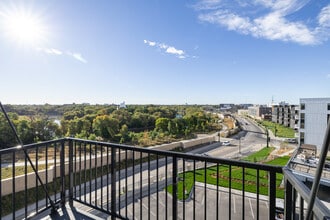 Riverhouse Apartments in Fargo, ND - Foto de edificio - Interior Photo
