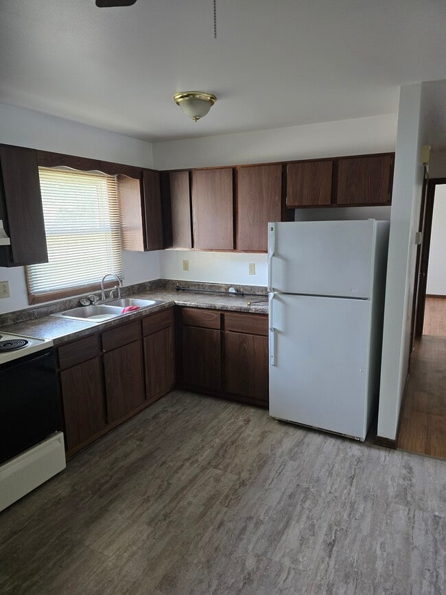 property at 1904 Moore St