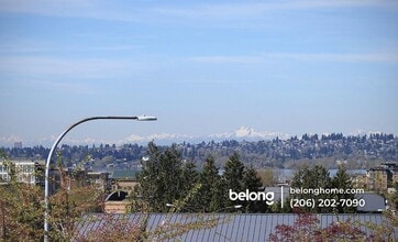 555 Kirkland Way in Kirkland, WA - Foto de edificio - Building Photo