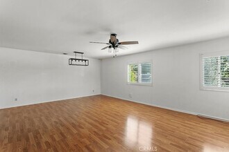 431 E Washington Ave in Orange, CA - Building Photo - Building Photo