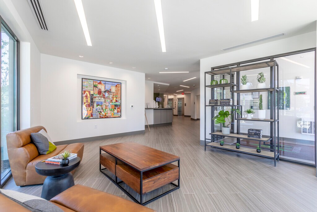 Apex Apartments in Arlington, VA