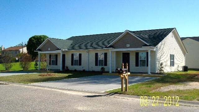 3700 Woodcliff Dr in Lumberton, NC - Building Photo