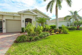 14849 Windward Ln in Naples, FL - Building Photo - Building Photo