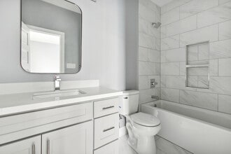 9222 Edinburgh St in New Orleans, LA - Building Photo - Building Photo
