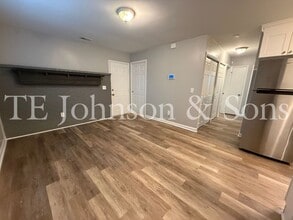 2893 Navajo Ave in Winston-Salem, NC - Foto de edificio - Building Photo