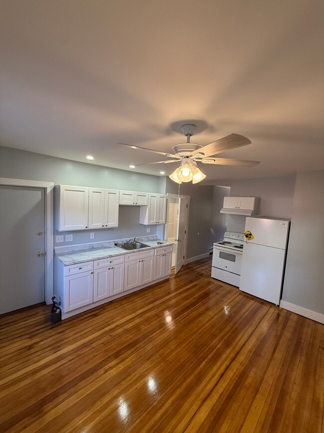 38 Salem St, Unit 10