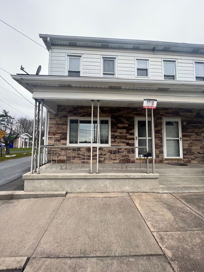 33 E Pottsville St-Unit -33 in Pine Grove, PA - Building Photo - Building Photo