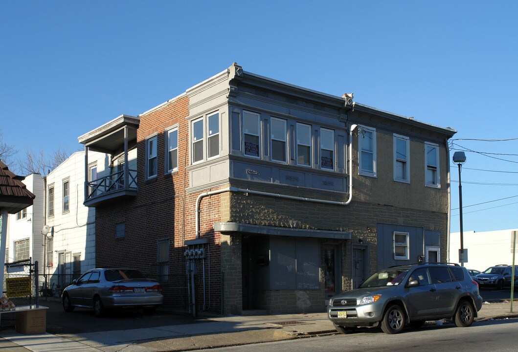 2707 Westfield Ave in Camden, NJ - Building Photo