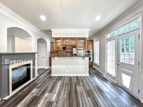 3913 Old Atlanta Station Dr in Atlanta, GA - Building Photo - Building Photo